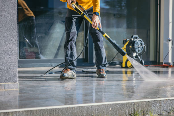 Best Commercial Pressure Washing  in Hazelwood, MO